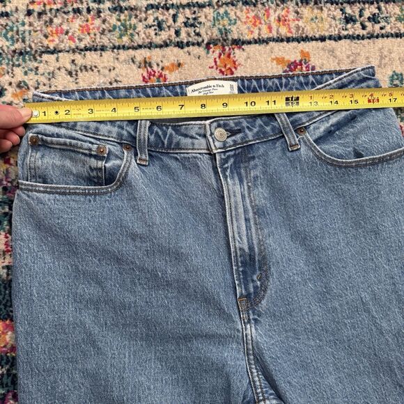 Abercrombie & Fitch The Vintage Flare High Rise Jean Curve Love Size 31/12L - Picture 4 of 9